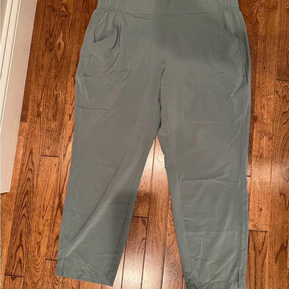 Eddie Bauer | Departure Lightweight Pants